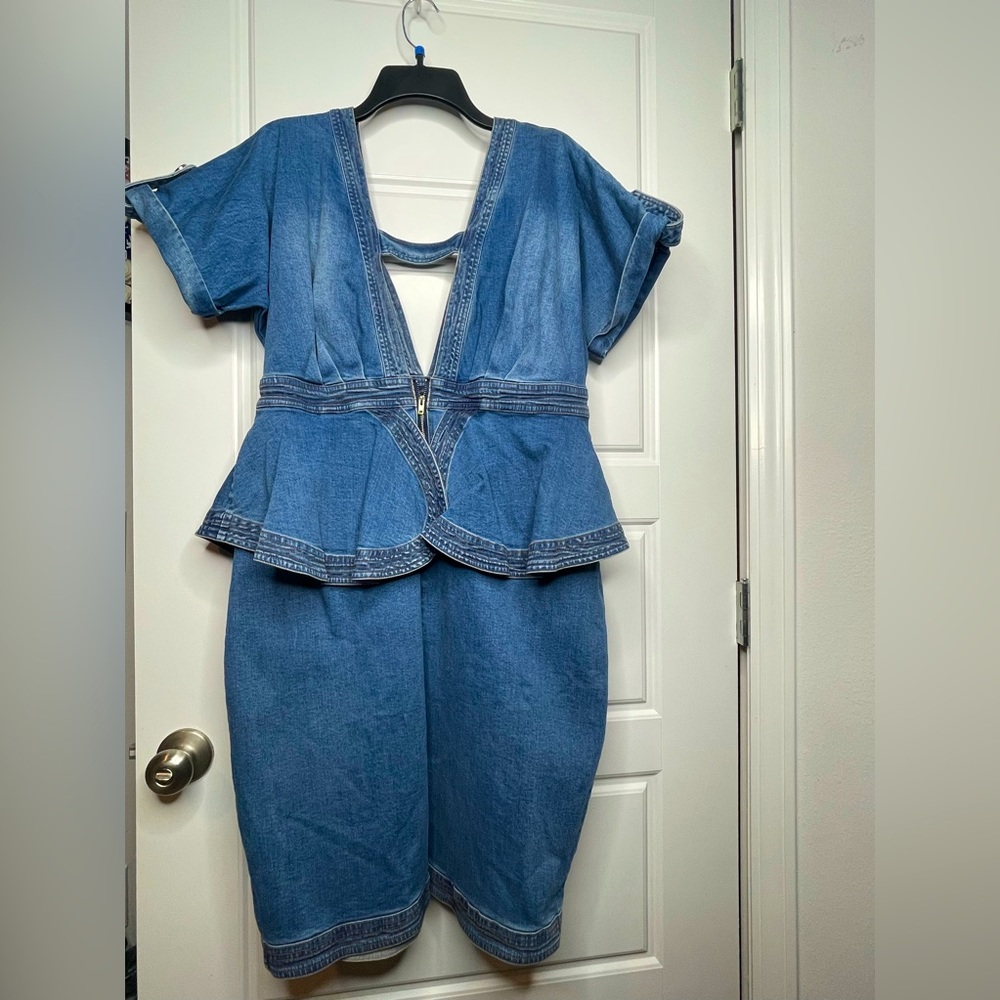 NWT Plus Size Medium Wash Denim Dress